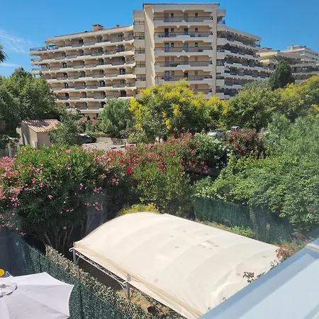 Superbe Classe 3 Etoiles, A 150 M De La Plage De Sable Fin Apartment