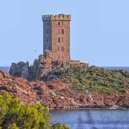 Apartamento Superbe Classe 3 Etoiles, A 150 M De La Plage De Sable Fin Fréjus